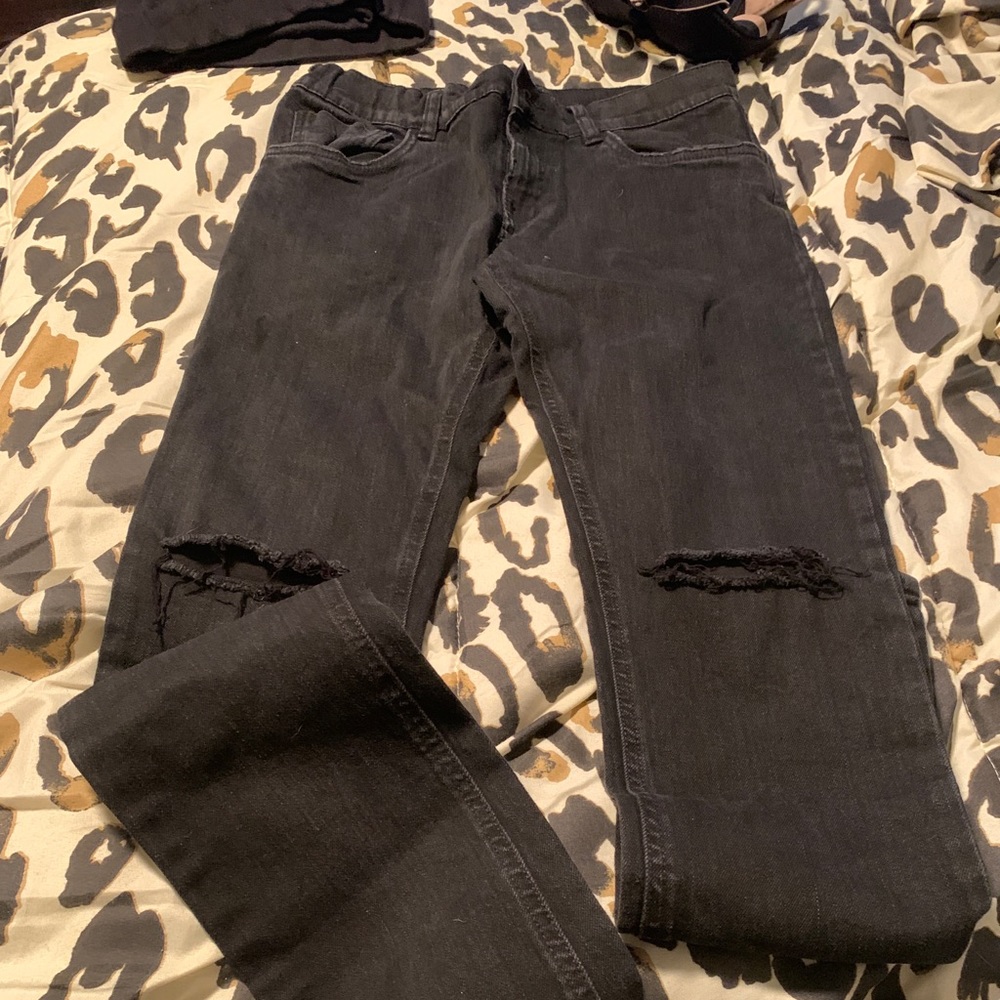 Boys jeans with tear on knees barely worn